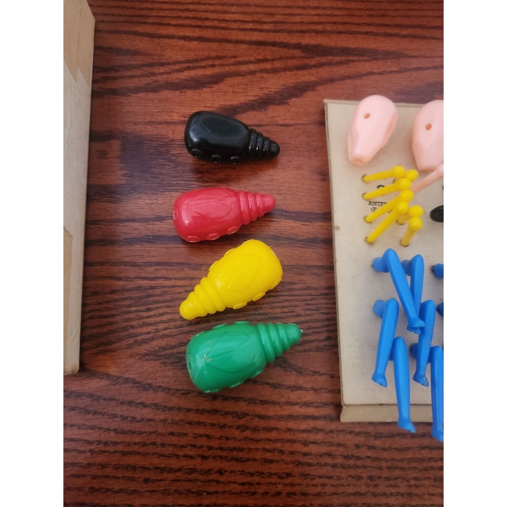 Vintage Game Of Cootie 1949 Original Box W.H. Schaper Manufacturing - Picture 7 of 10
